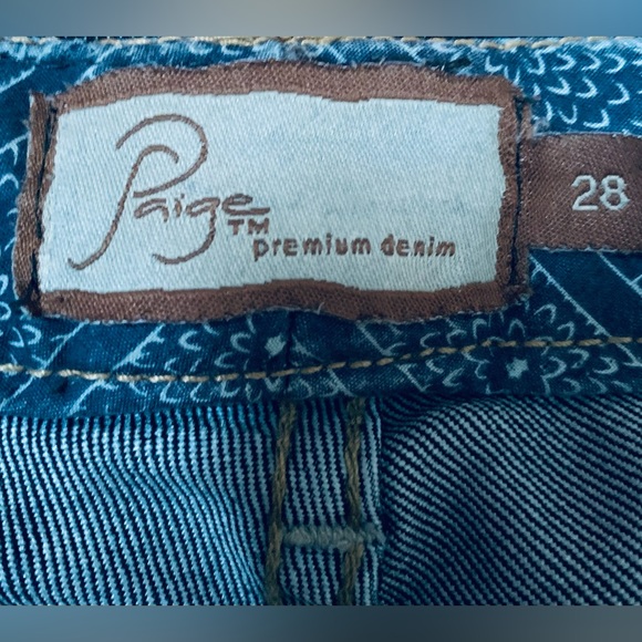 PAIGE Premium Denim Laurel Canyon 
Dark Wash Bootcut Flare Jeans Sz 28, Like New - Picture 5 of 13